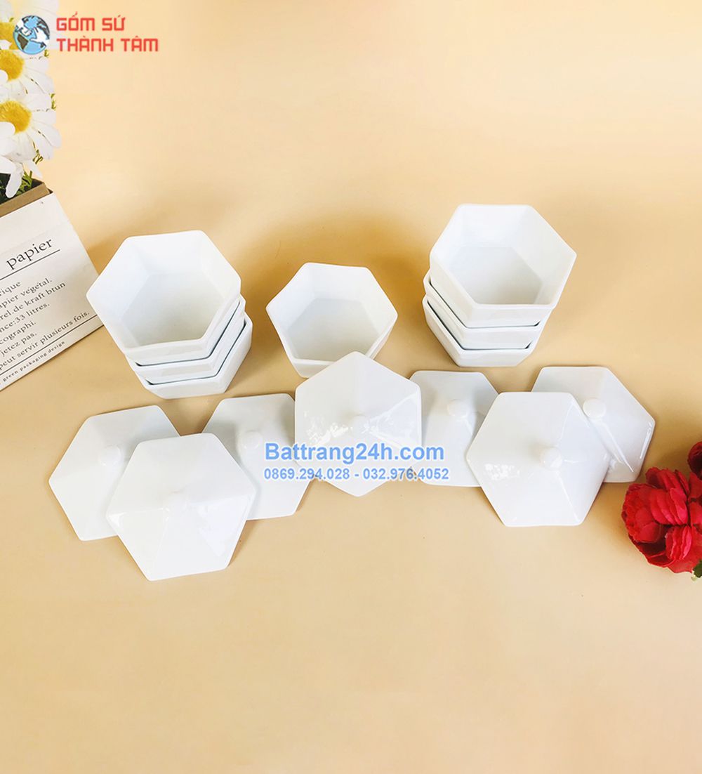 Khay sứ trắng 6 ngăn gốm sứ Bát Tràng cao cấp, chất lượng có khay mây đi kèm